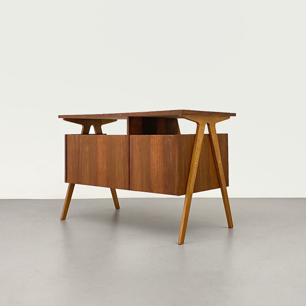 Schreibtisch Nussbaum vintage 50er