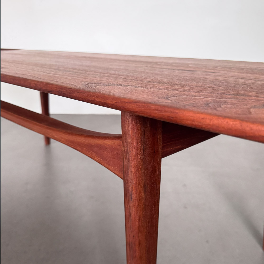 Couchtisch massiv teak midcentury