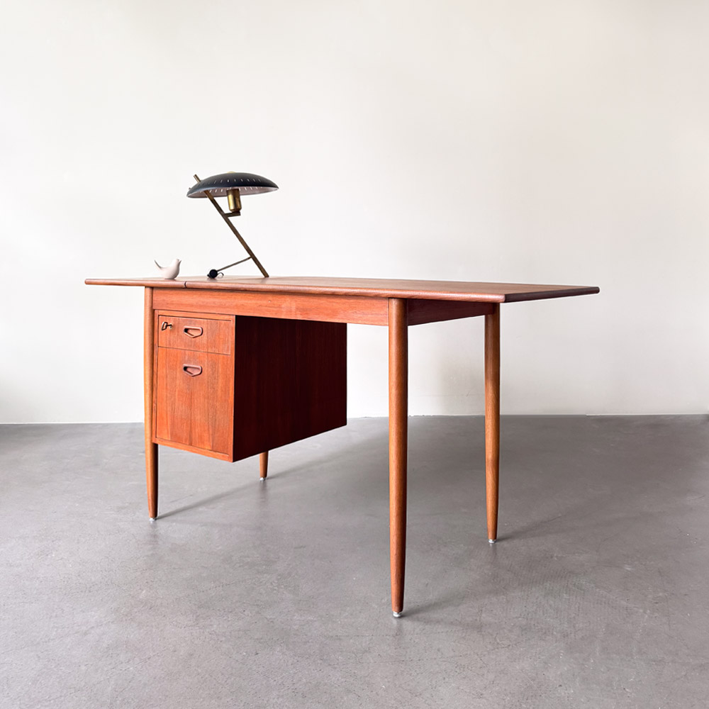 TeakWood DänischesDesign TeakSchreibtisch VintageWorkspace
