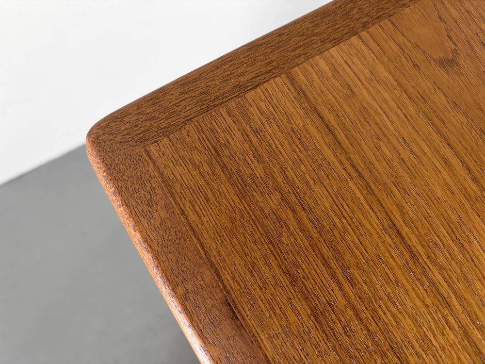 Dänischer Esstisch, Omann Jun