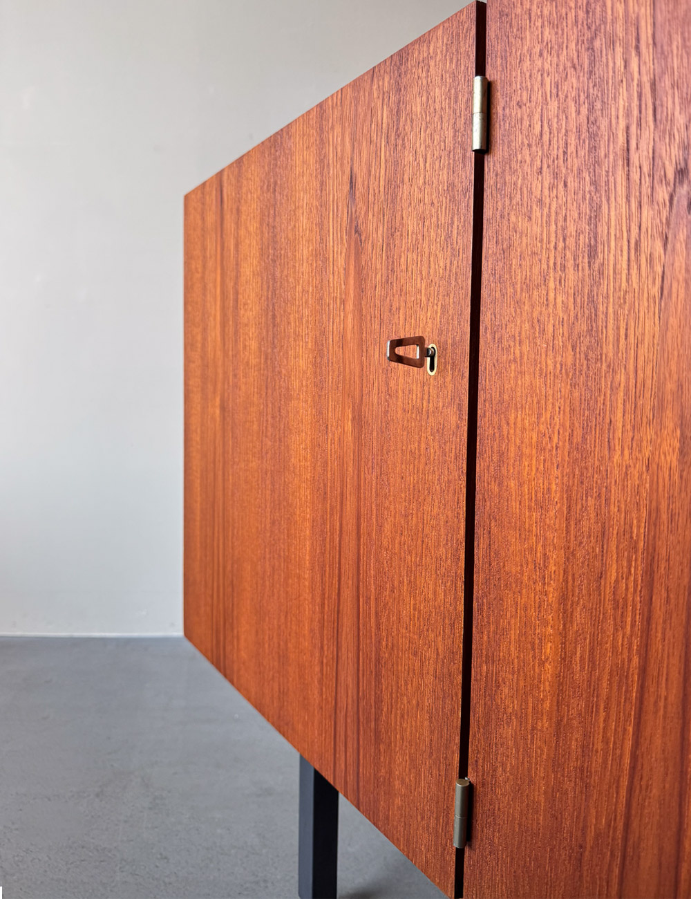 Midcentury Sideboard warm Teakholz