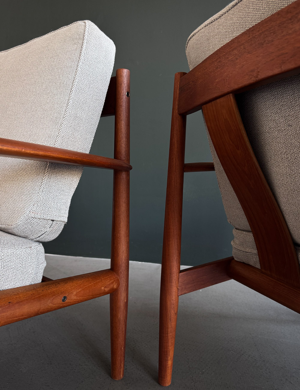 Cor Möbelstoff jalk sessel