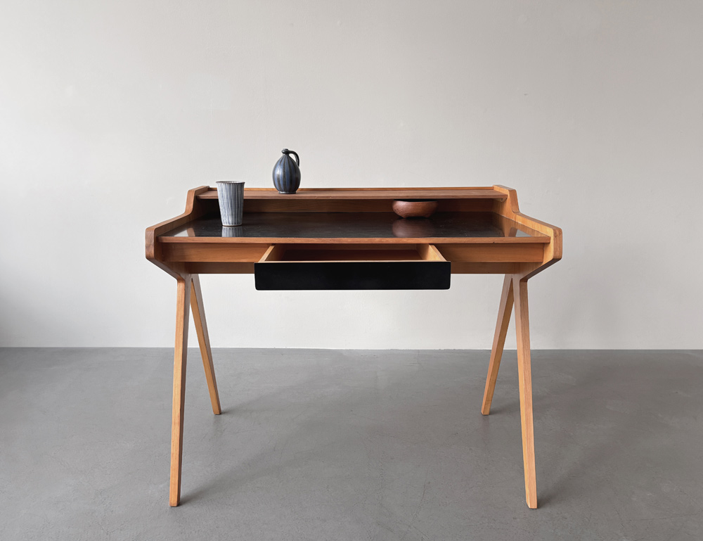 Vintage Arbeitstisch, Kirschbaumholz, Magg