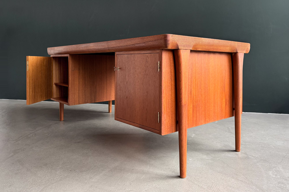 midcentury teak schreibtisch daenemark