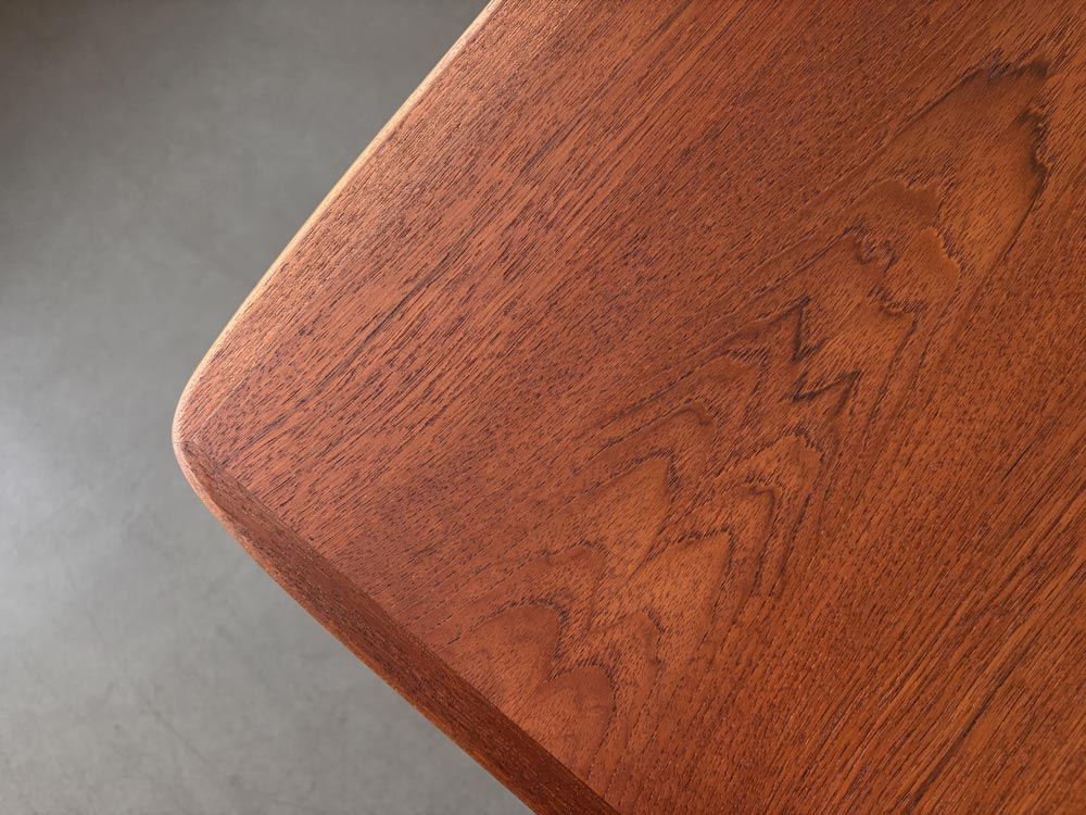 Teak Tisch, Mid-century mit Auszugsplatten