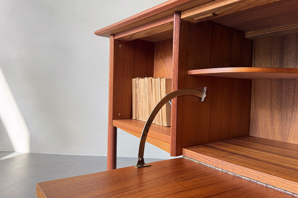 Schubladen mid century Schreibtisch