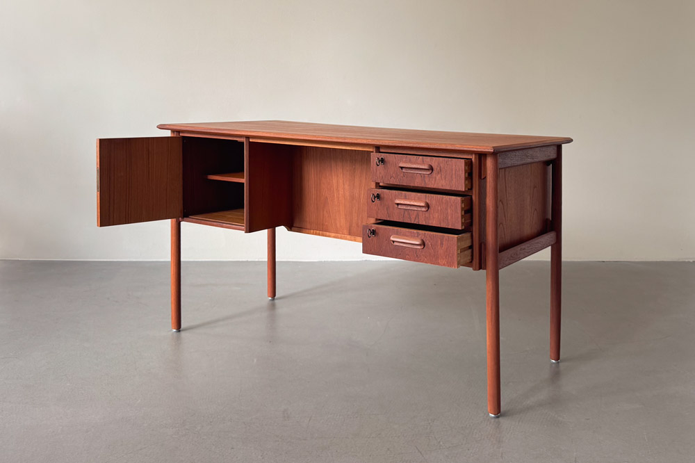 Schubladen Teak Schreibtisch vintage
