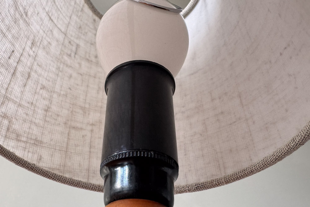 bakelitfassung Tischlampe teak tripod