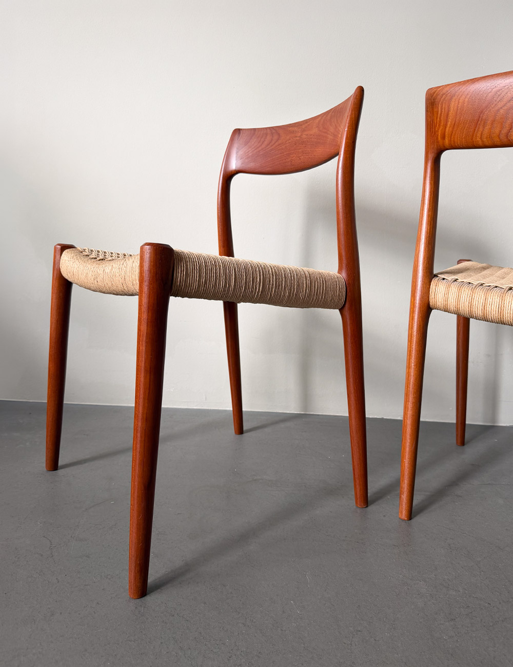 Teak Esszimmerstühle Vintage Papierkordel