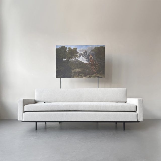 Sofa Knoll International