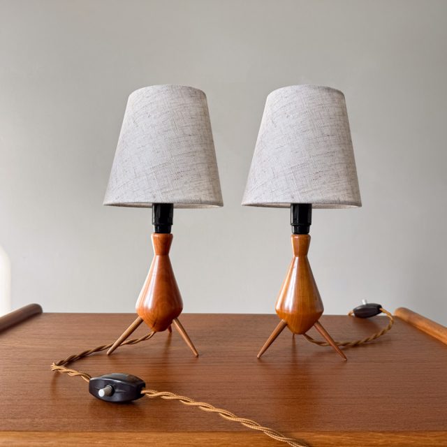 nachttischlampen-hansen-tripod-daenemark