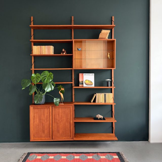 poul-cadovius-teak-wandregal